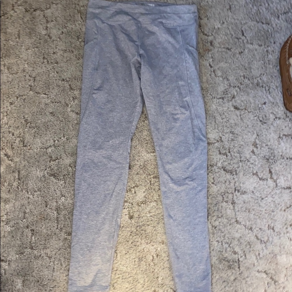 Athletic leggings